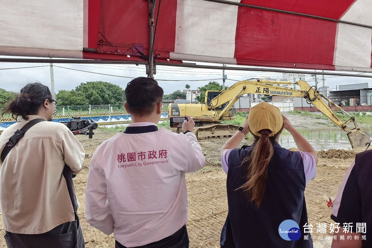 配合航空城建設遷移，蘆竹源福宮舉行興建基地開工典禮。<br />
