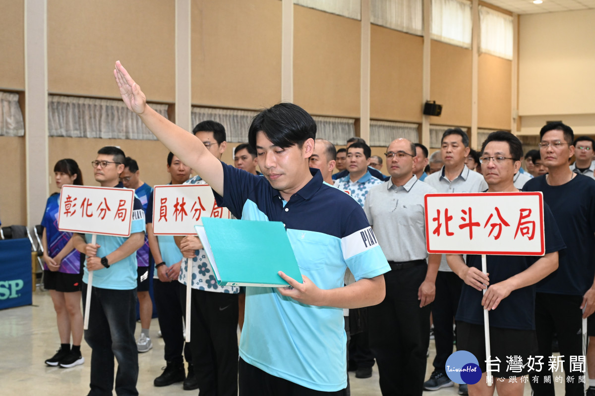 彰化警局局長盃桌球賽開打，員警以球會友展現團隊默契。圖／彰化縣警局提供