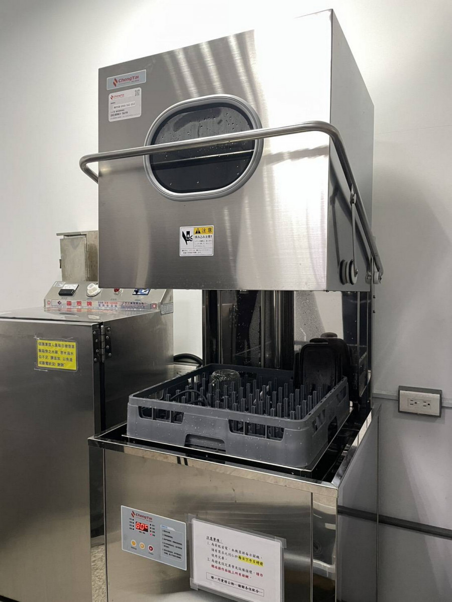 桃園市政府環保局推動環保歡樂送邁入三週年，減碳近10公噸、合作店家突破150家。<br />
