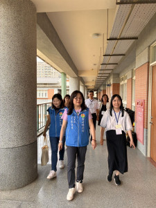 教育局長蔡淑貞親自巡視考場。
