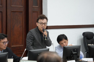 鄭正鈐呼籲中央正視新竹市在教育、土地與環境建設上的實際壓力。