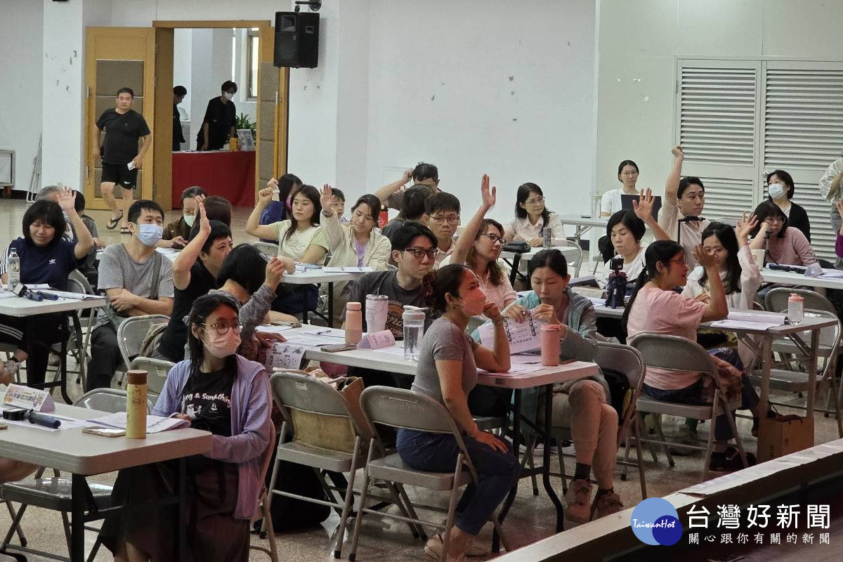 桃園市政府經發局推出市集培力課程,協助市場商圈數位行銷開拓新商機。<br />