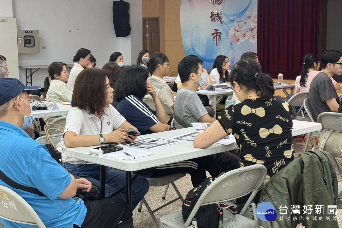 桃園市政府經發局推出市集培力課程,協助市場商圈數位行銷開拓新商機。<br />