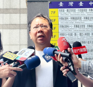 謝志忠議員代表受害家屬表達判決看法。