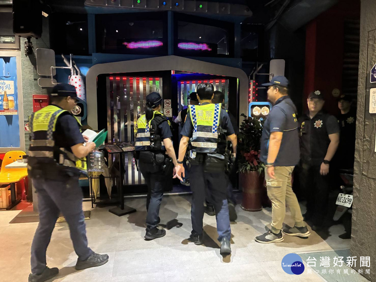 八德警分局舉行雷霆除暴專案,強力打擊街頭犯罪,維護地區安全。