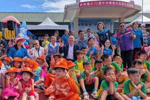 蘇副市長出席蚵間國小70週年校慶。