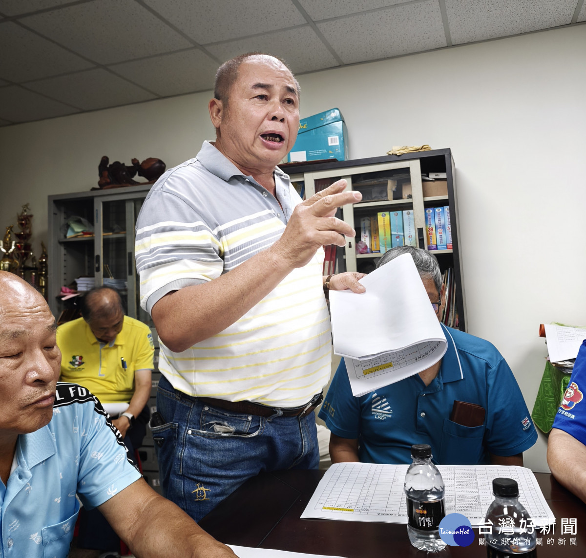 出席里長鄉親發表意見。<br />
<br />
