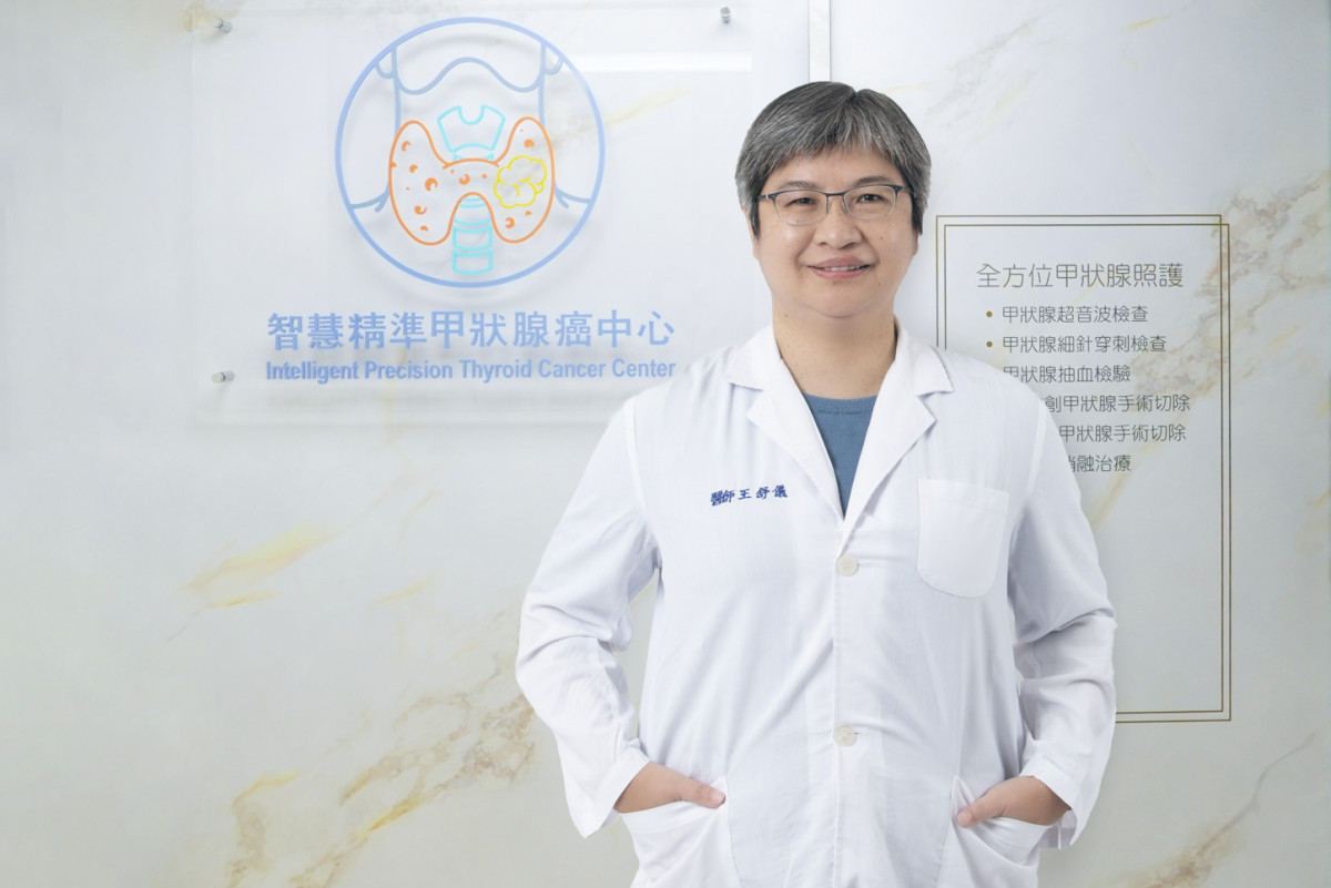 王舒儀醫師提醒:常見甲狀腺抽血檢查,主要反映荷爾蒙功能,並無法排除甲狀腺結節或癌症。圖/彰基提供