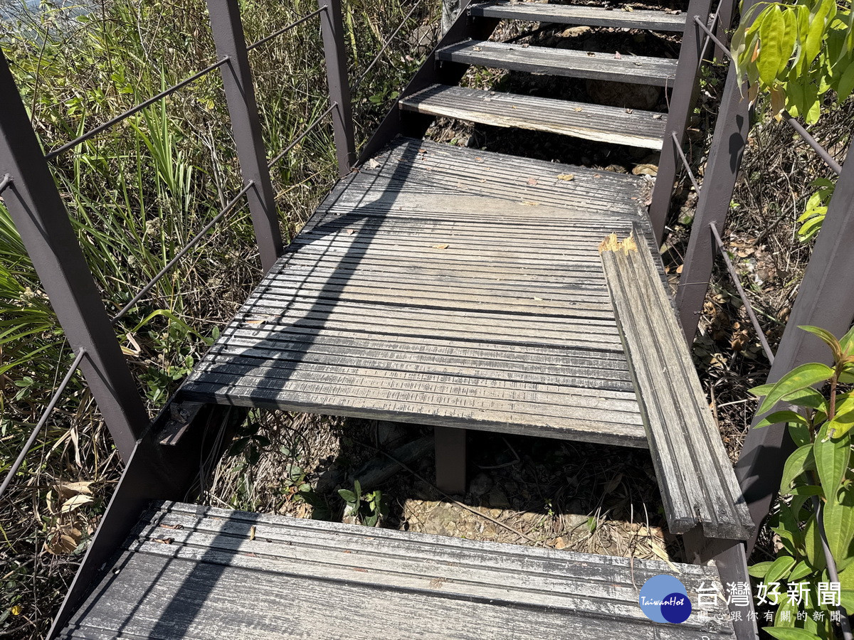 步道已老舊損壞需整修顧及安全。(林業署南投分署提供)