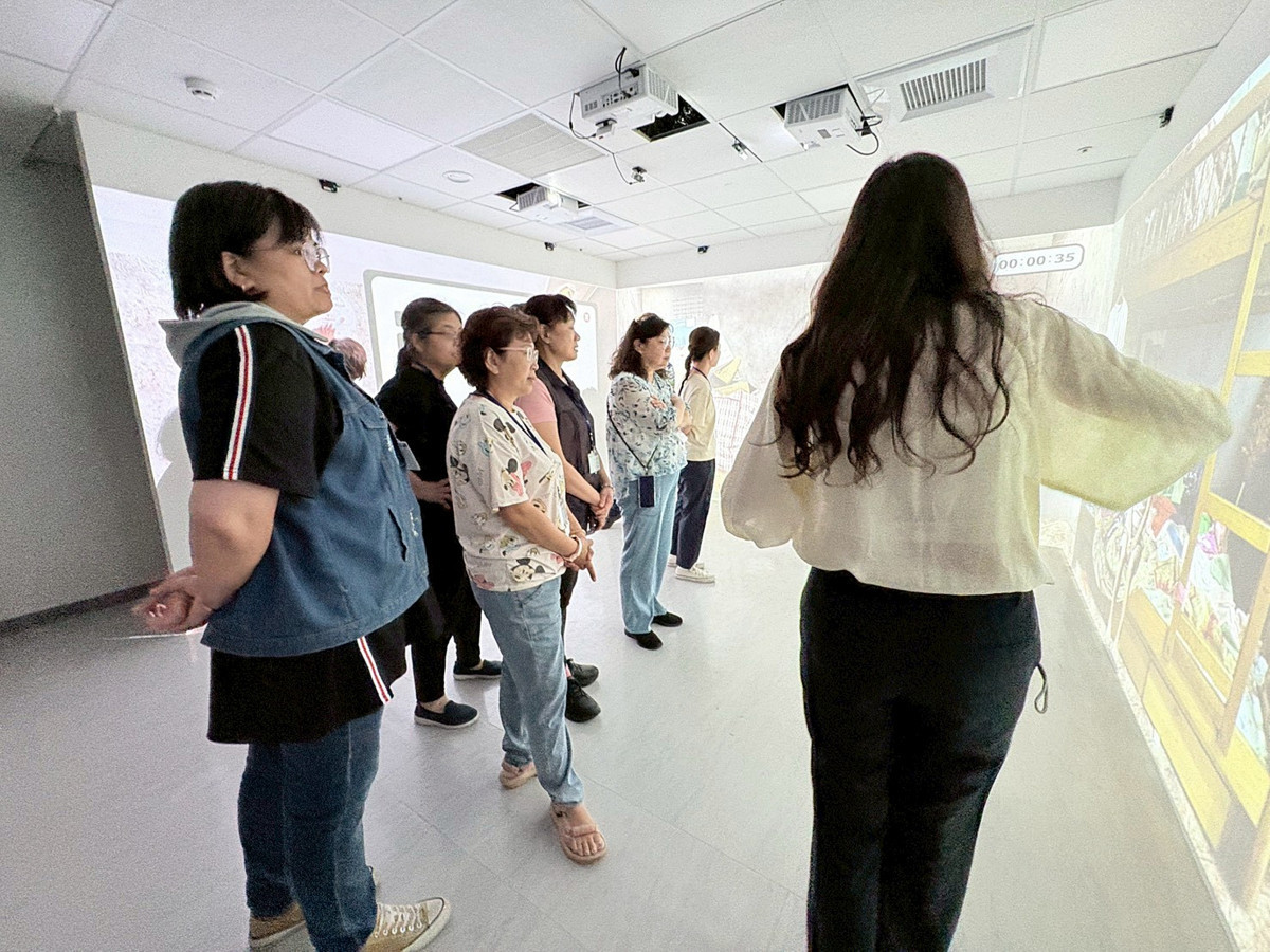 展示AR VR教室