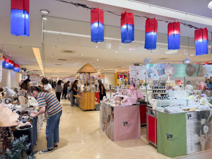 業者集結人氣韓式小吃、韓國選物、美型生活用品與話題甜點，一站式打造最道地的韓風。