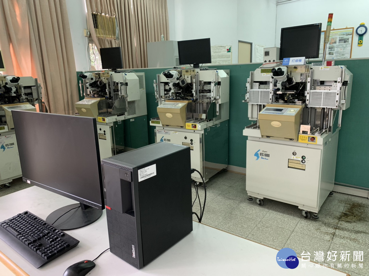 敏實科大建構完善教學、研發與產學合作平台,培育符合未來產業需求的高階技術人才。