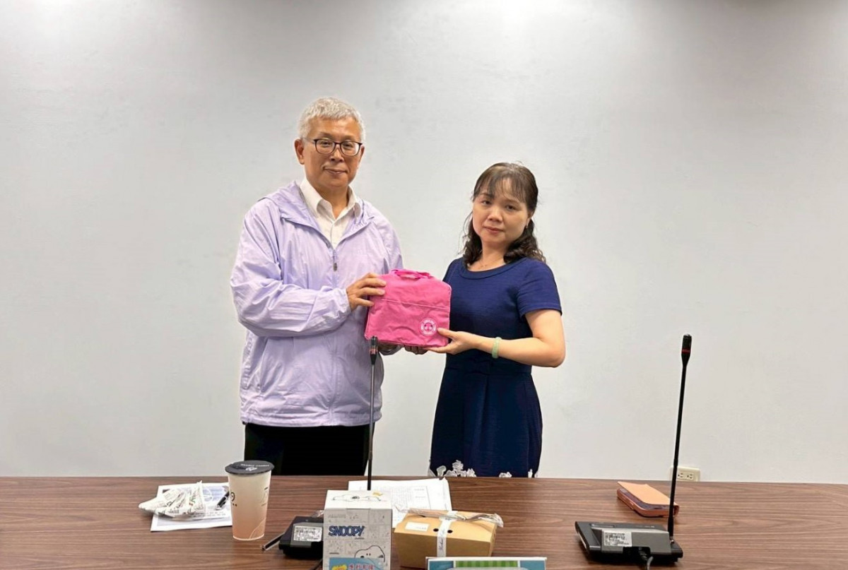 熊副處長感謝范律師分享法律實務。