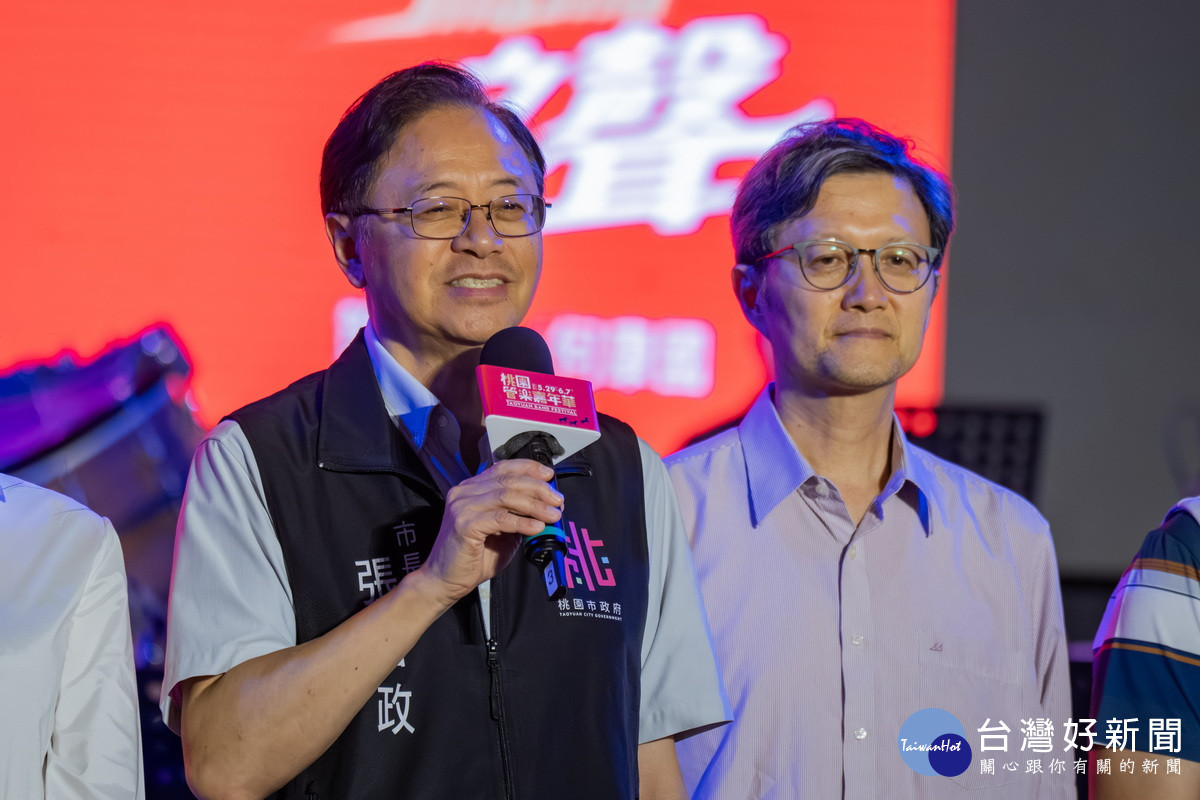 桃園市長張善政於「2026桃園管樂嘉年華」開幕演出時致詞。<br />