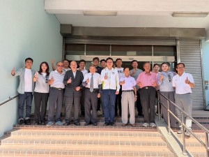 莊競程對於基層勞工的心聲與權益特別在意，專程前往「新竹市總工會」請益。