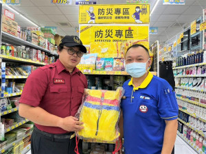彰化11家賣場設防災專區，防災物資一站購足。圖／彰化縣政府提供