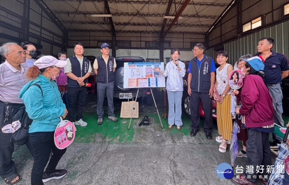 勤益里中山路燙平說明會。林重鎣攝