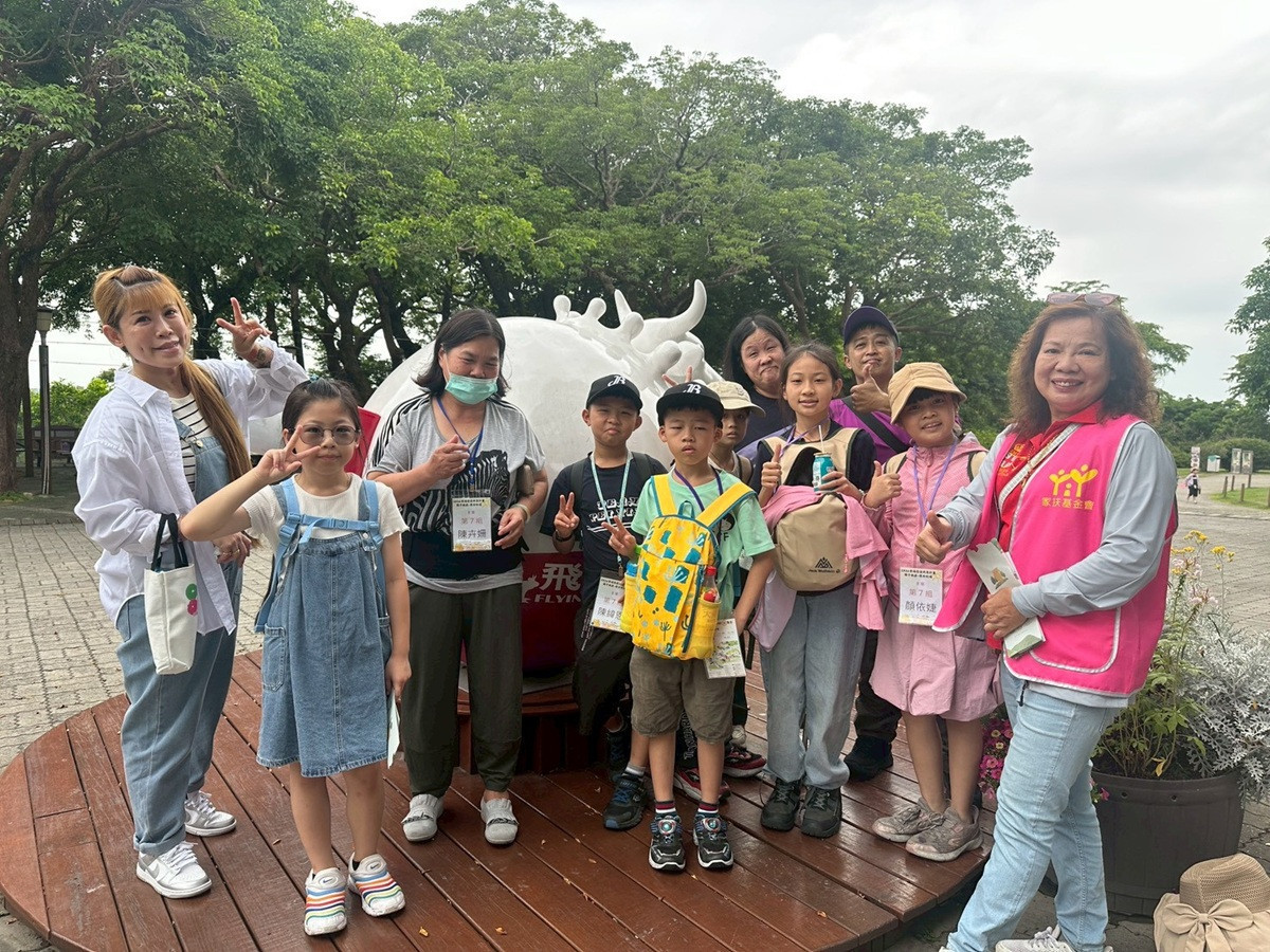 忙於生計也要陪孩子長大 溫媽媽服務隊帶家扶家庭享受幸福時光