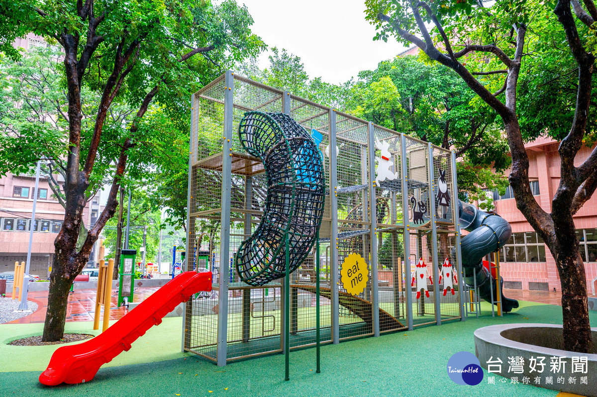 平鎮廣達公園環境設施暨共融式遊戲場改善後風貌。