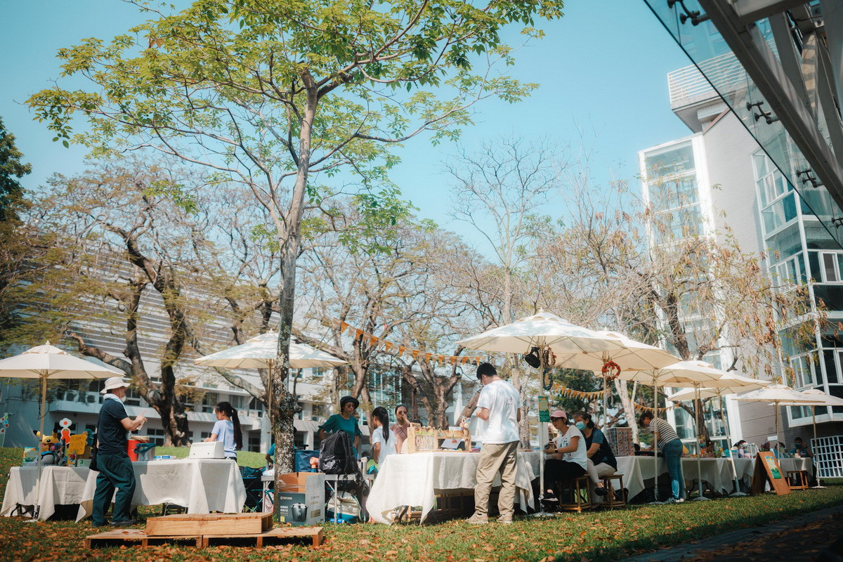 工藝市集供民眾近距離感受工藝魅力。（工藝中心提供）<br />
<br />
