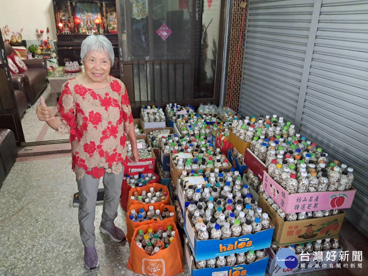 嘉縣推菸蒂兌換3年有成　8旬弱勢嬤靠雙手賺2.3萬補貼家用