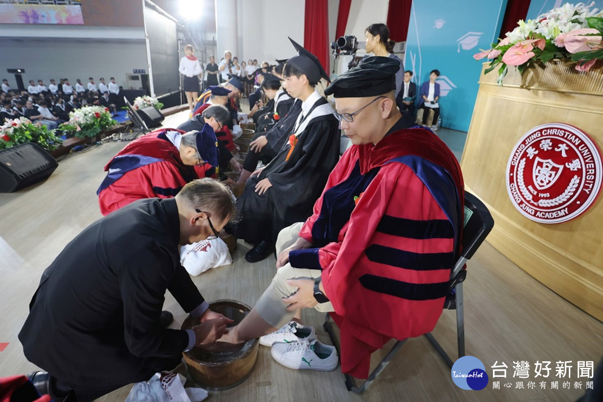 長榮大學2026畢業典禮　期許畢業生在人生舞台發光發熱開創美好未來
