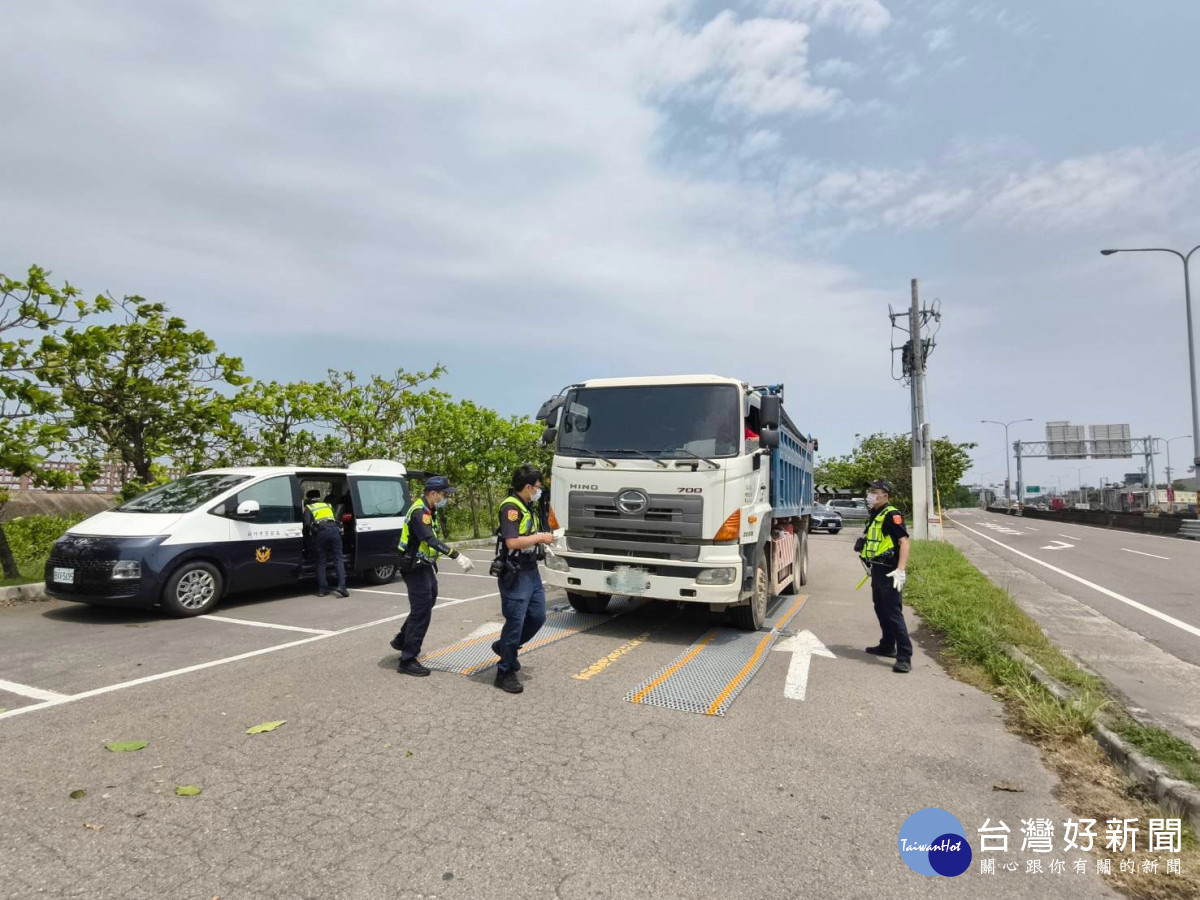 保護用路人安全　竹警加強取締大型車違規