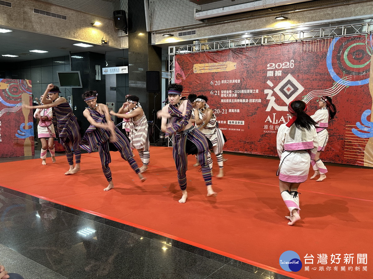 喜裂克的表演絕對掀起熱潮。（記者扶小萍攝）