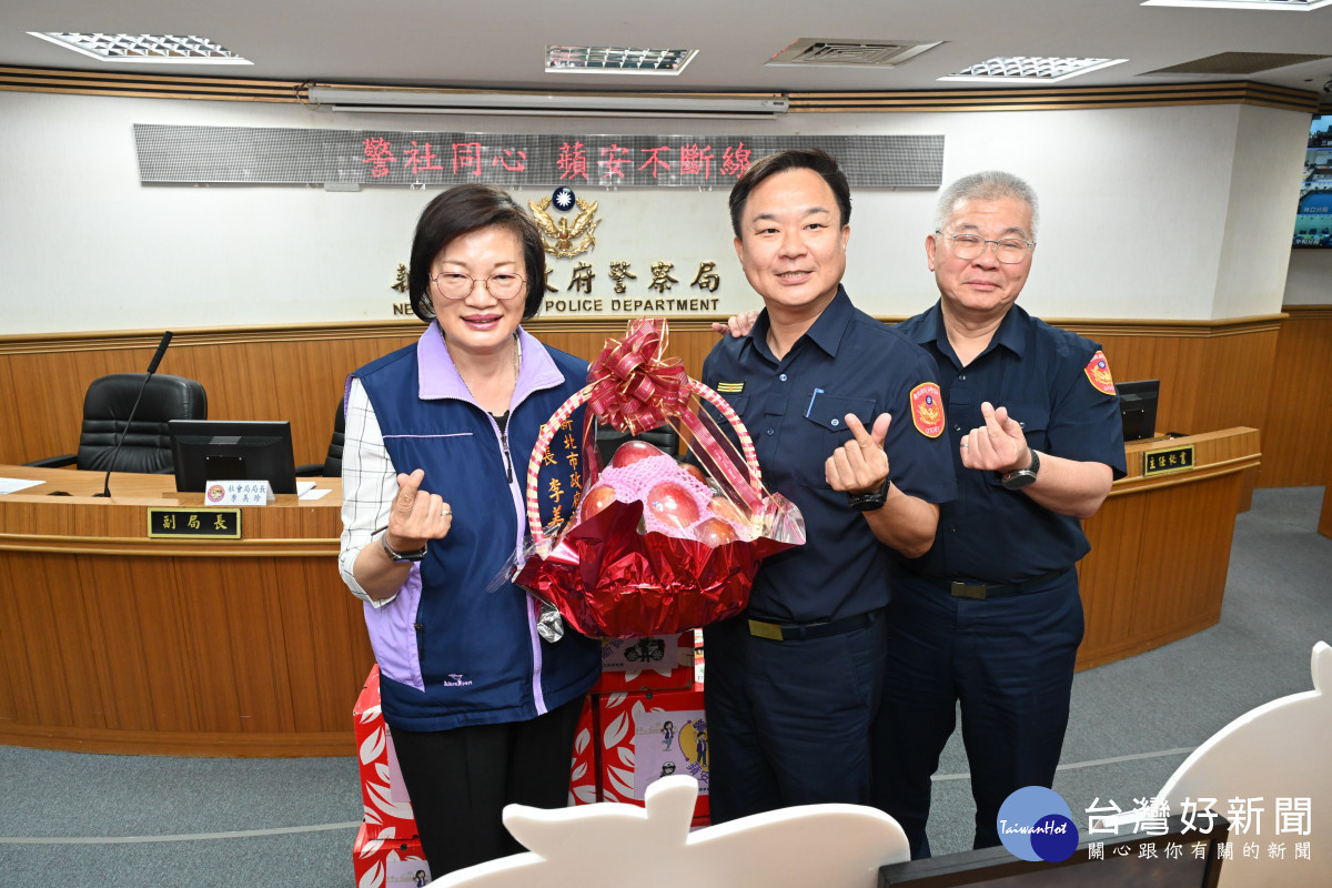 新北社會局致贈波麗士蘋果　齊心打造安居樂業城市