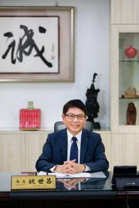 桃園市政府地稅局長姚世昌卸任。