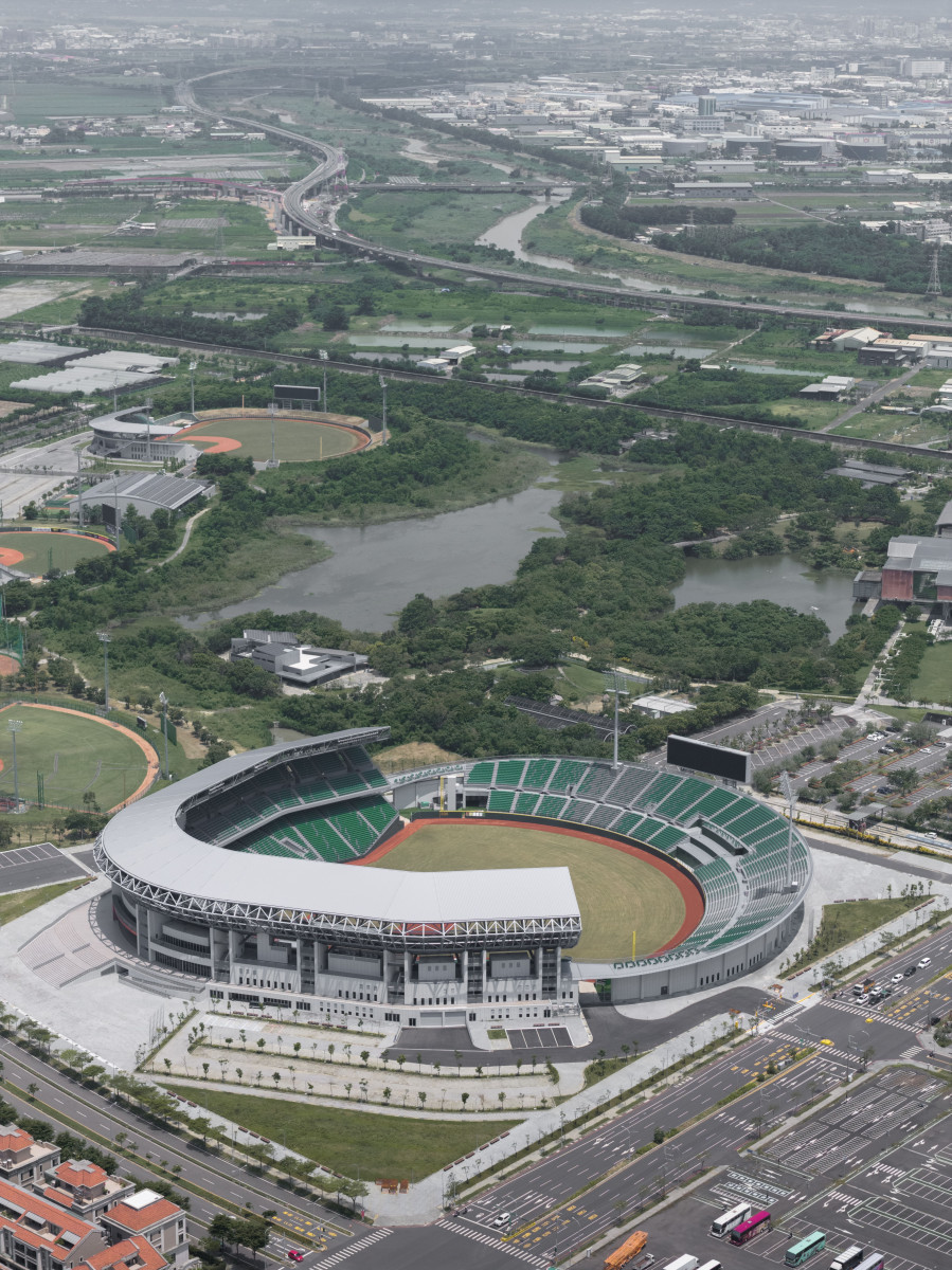 亞太棒球園區與學甲動保園區榮獲建築園冶獎　彰顯南市優質工程實力