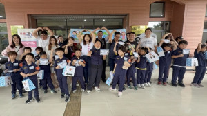黃佳恬議員和太平分局辦小小警察營。林重鎣攝