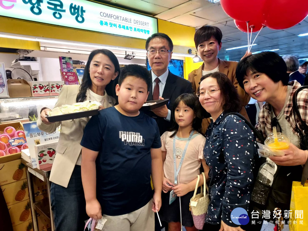 臺南農特產快閃首爾地鐵商圈　黃偉哲邀韓國民眾到臺南旅遊　體驗古都文化與美食魅力