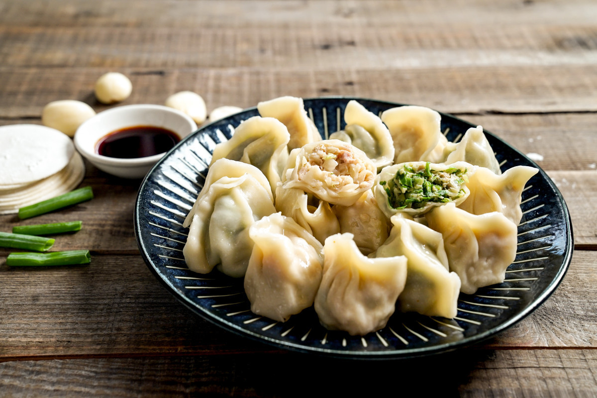 「好.餃子」即鮮手工冷凍水餃任選3包送1包(葷素不限)優惠價618元。圖/業者提供