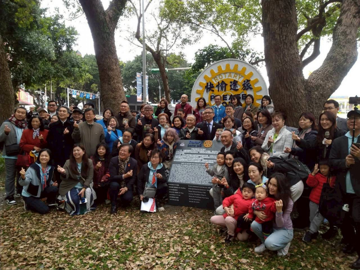 老牌坊穿新衣迎全球！　台北敦化北路「扶輪迎賓牌坊」歷經半世紀重現昔日風華