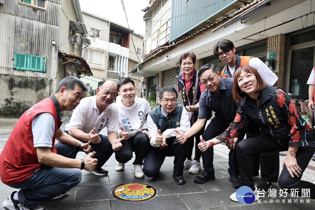 台南十二花神特色孔蓋全數亮相！　邀民眾走讀巷弄品味人文故事