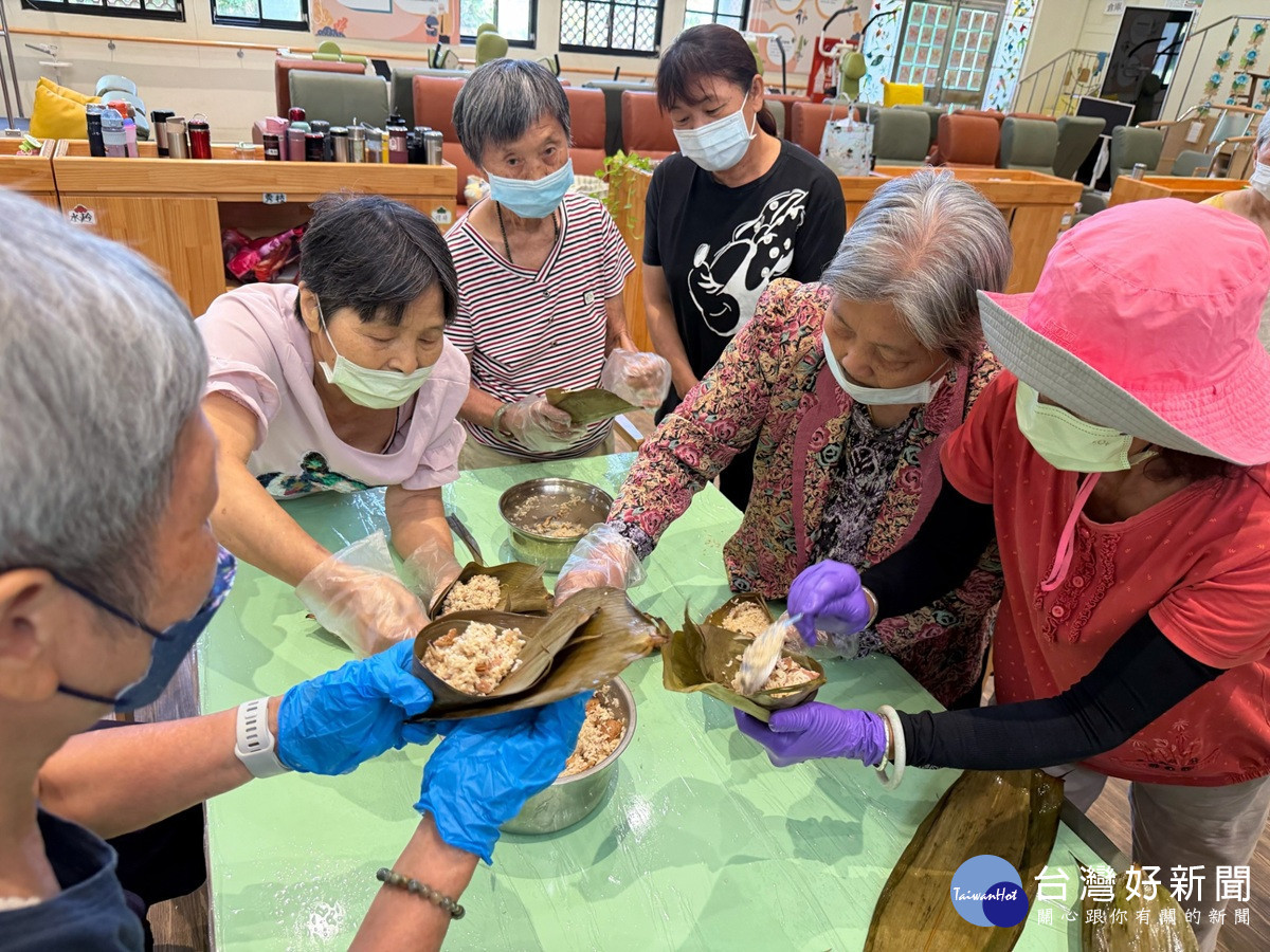 粽香傳愛迎端午　秀和苑四據點陪伴長輩重溫佳節溫情