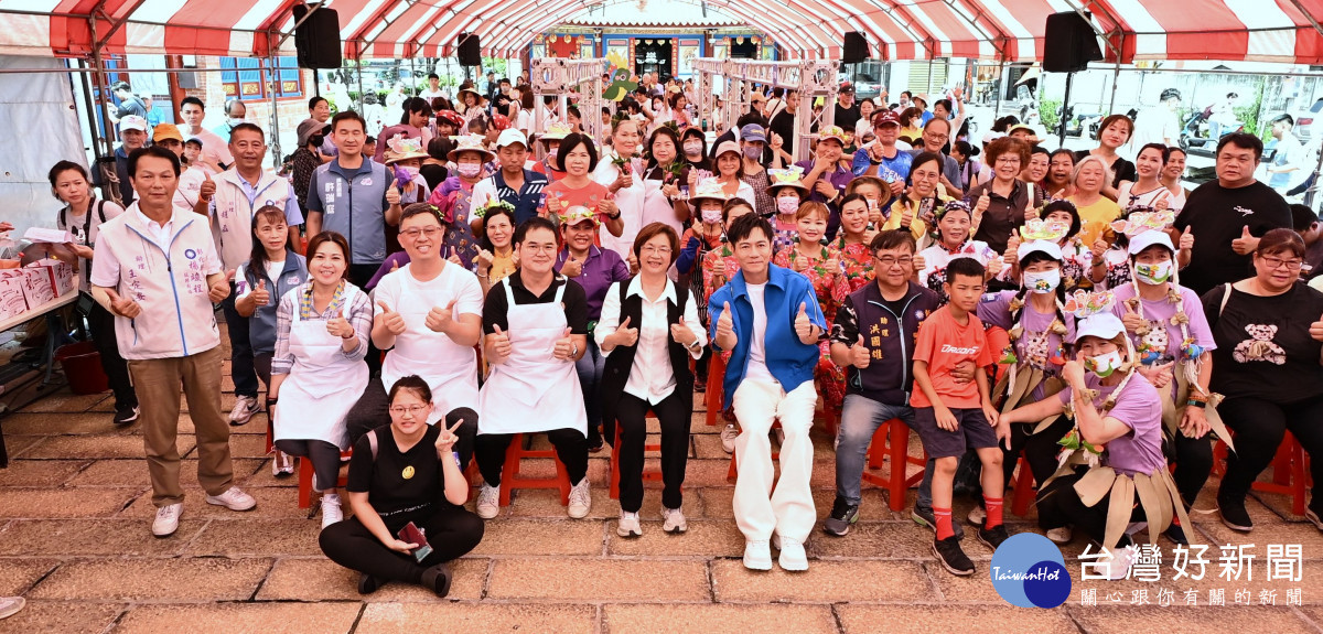 鹿港慶端陽首辦「包粽神手爭霸賽」,50隊齊聚尬手藝 。圖/彰化縣政府提供