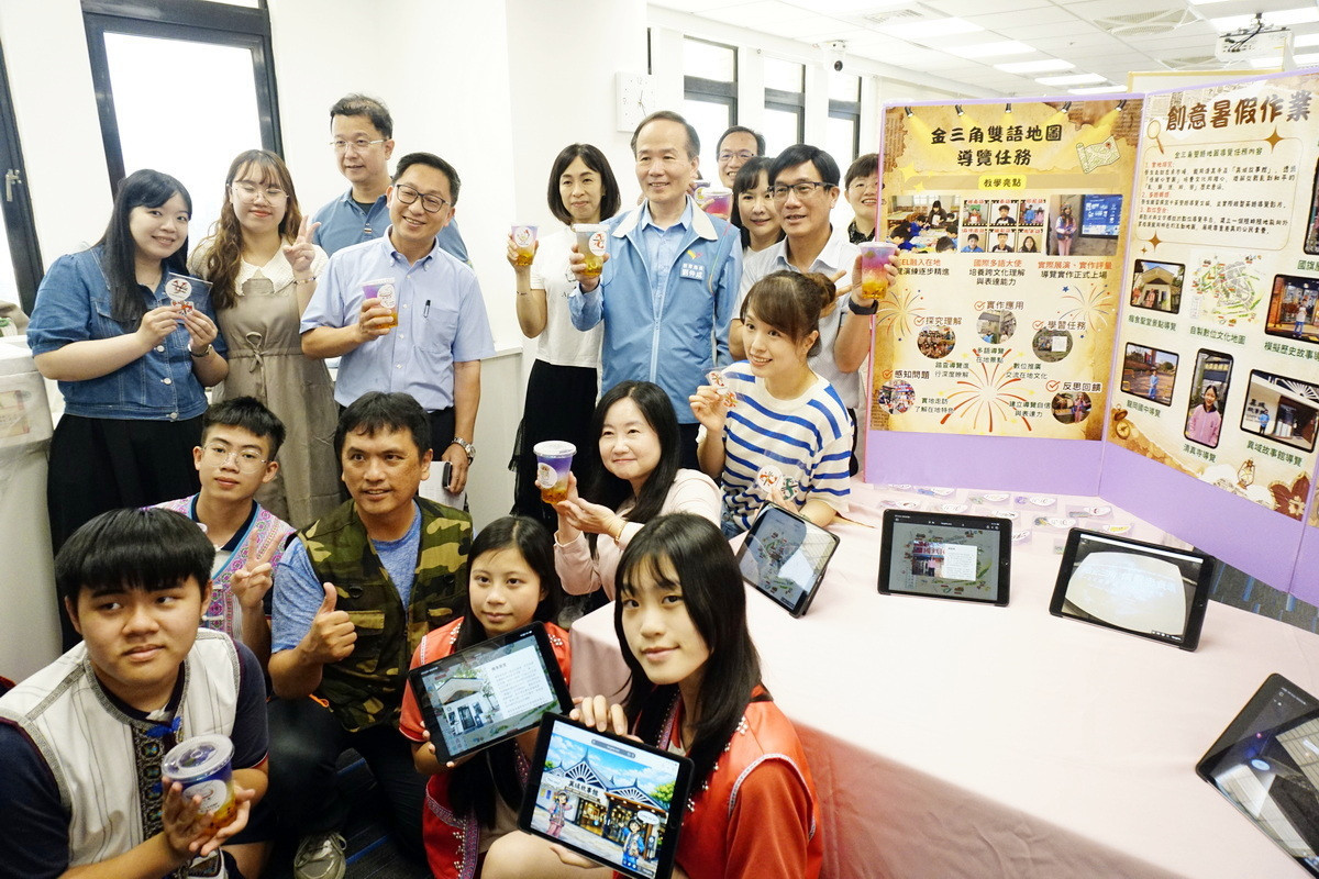 龍岡國中暑假作業以「一碗米干,走向世界」為主題,展現學生無限創力。<br />