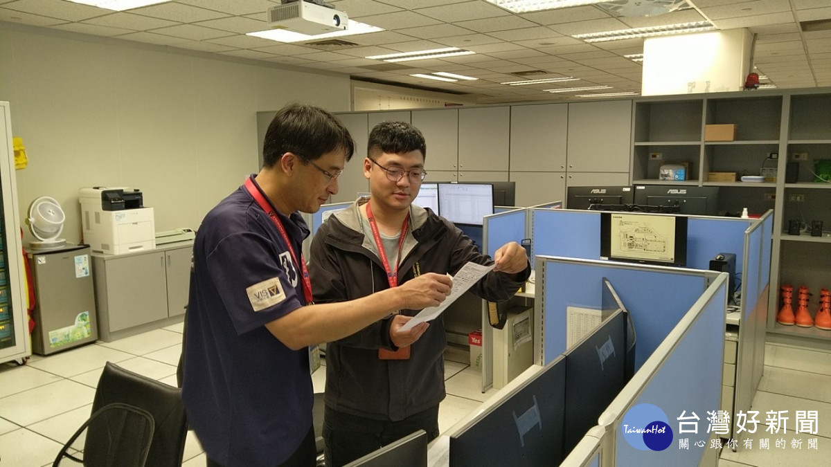 做中學翻轉職涯　青年靠勞動部計畫成功卡位科技業