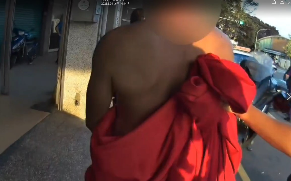 員警趕赴超商處理滋事案件,並在涉案男子隨身物品中查獲安非他命及吸食器,全案依法送辦。