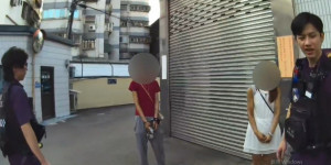 員警巡邏時發現兩名女子見警閃避當場盤查。