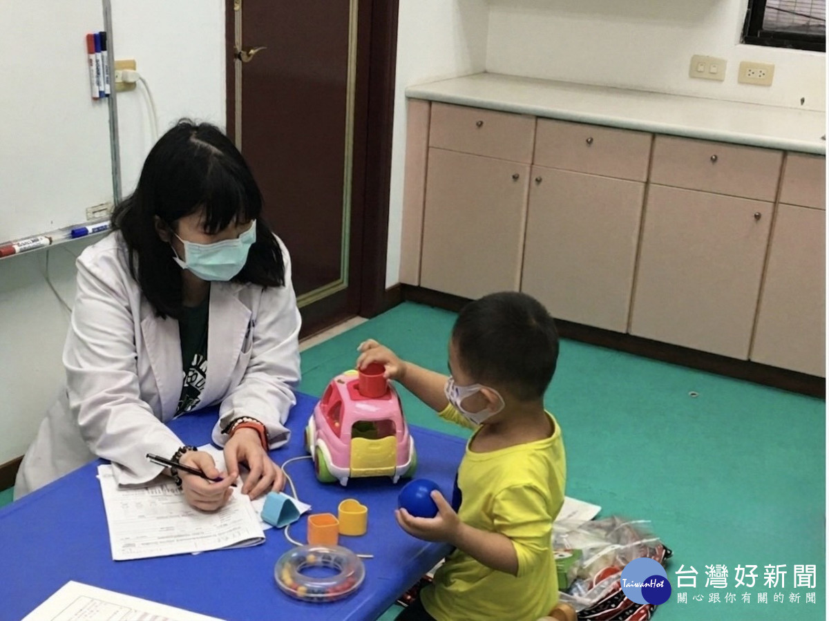 新北兒童發展篩檢暑期總動員　相約親子館、繪本好禮帶回家