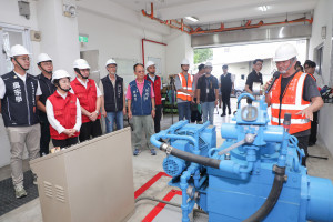 盧市長與水利局員工全面確認各抽水站設備運作正常