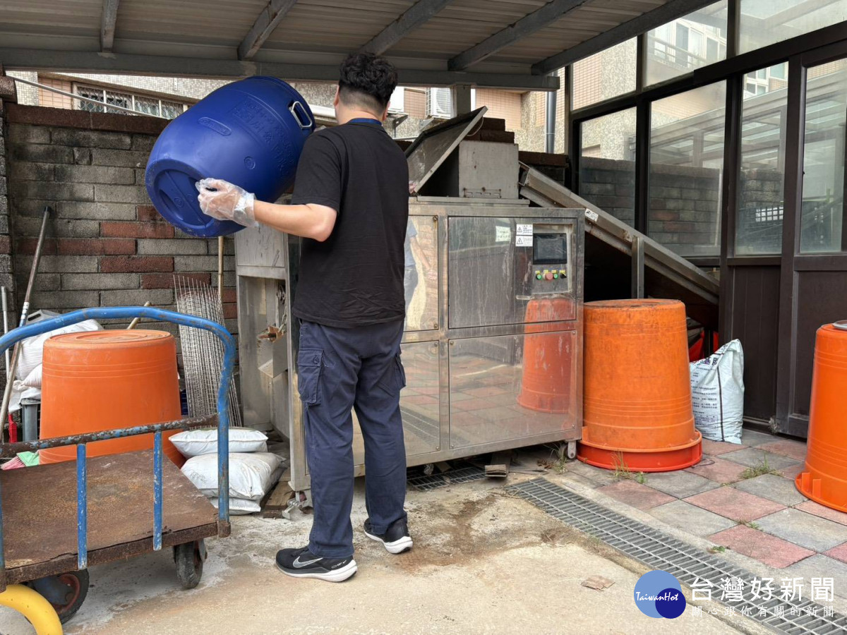 桃市府7/1起率先補助餐飲、團膳業者　購置商用廚餘機最高補助20萬元