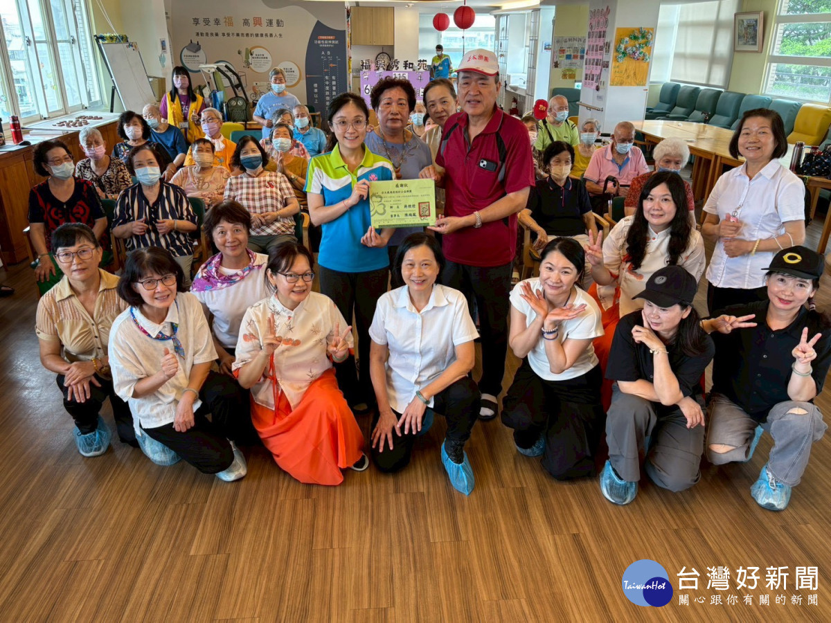 樂聲傳愛暖人心　亞太鹿港渡假村公益樂團走進秀和苑陪伴長輩