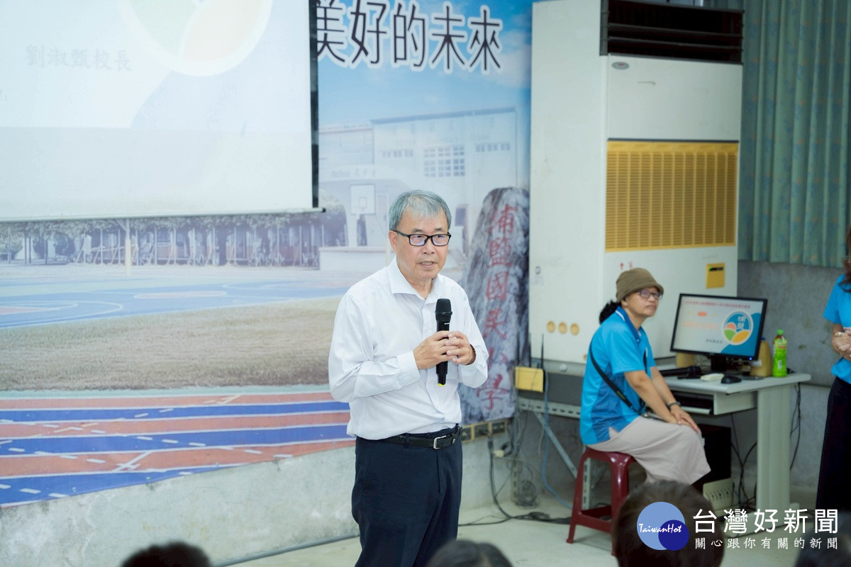 立委陳素月邀教育部長訪視彰化學校建設   推動地方青年交流空間