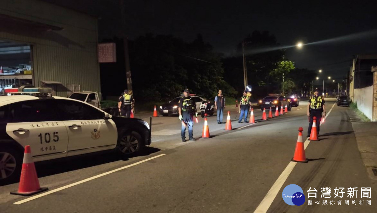 桃園市政府警察局執行全國同步擴大取締毒（酒）駕專案勤務，加強攔查可疑車輛，全面防制毒駕危害交通安全。