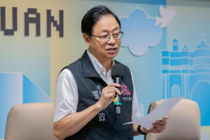 桃園市長張善政主持市政會議時宣布，正式啟動第二波「高溫敏感族群抗熱補助」。