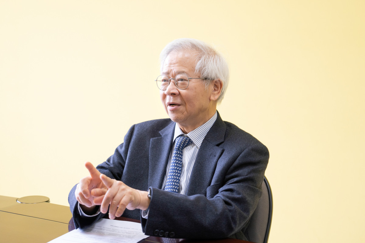 長庚校長湯明哲強調，打破象牙塔讓醫學與資工跨界融合，翻轉傳統修業體制是一場必然趨勢；未來不是AI取代醫師，而是「懂AI的醫師」取代不懂的人